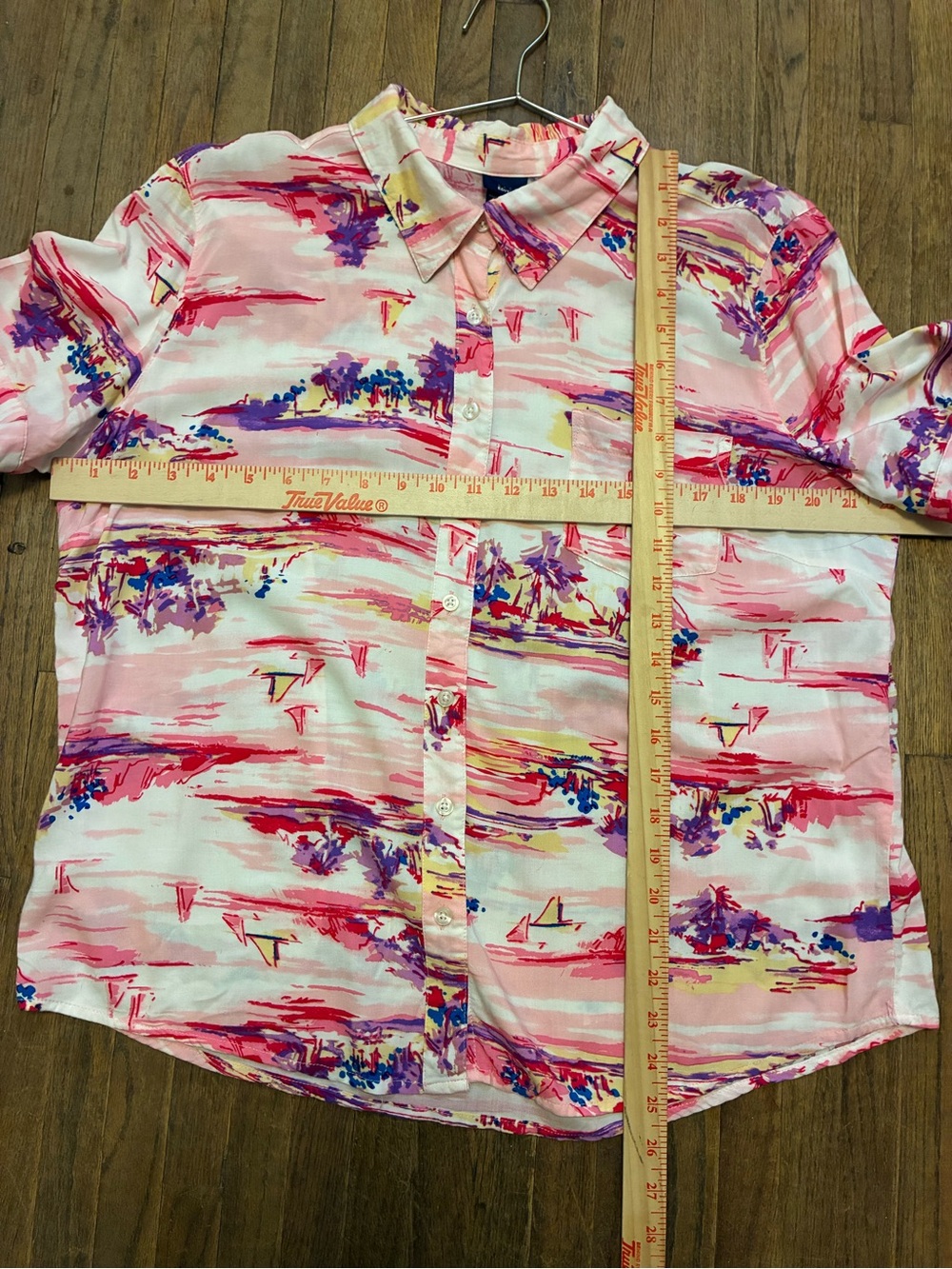 Basic Editions Pink Abstract Short-Sleeve Button-Up - Picture 6 of 6